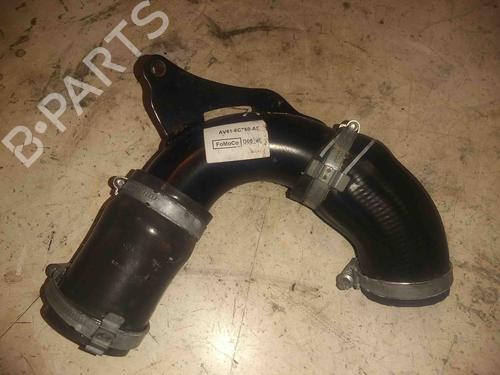 Used Pipe VOLVO V40 Hatchback (525) D2 (114 hp) 28920269