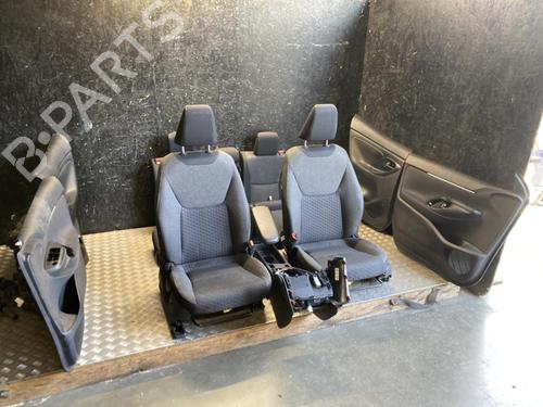 Used Seats set Seats set 37565133 37565133