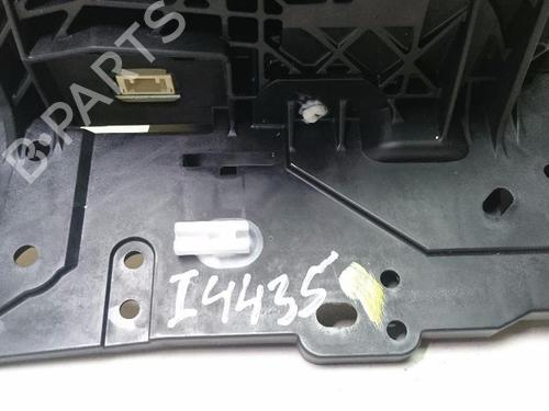 Used Gear lever LEXUS IS III (_E3_) 300h (AVE30_, AVE30R) (223 hp) 28926108