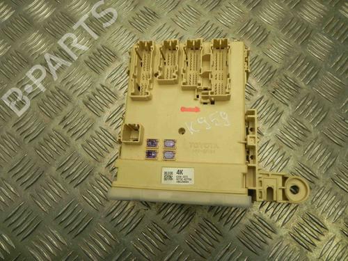 Used Fuse box TOYOTA RAV 4 IV (_A4_) 2.0 D 4WD (ALA41_) (124 hp) 28939803