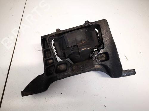Used Engine mount Engine mount VOLVO V50 (545) 1.6 D (110 hp) 32559866 32559866