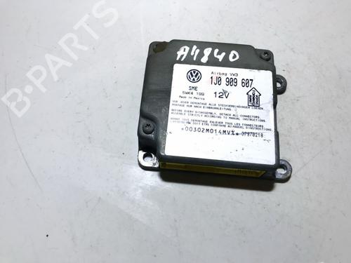 ecu-airbags-vw-passat-b5-variant-3b5-1997-1998-1999-2000-2001-33512324 main image