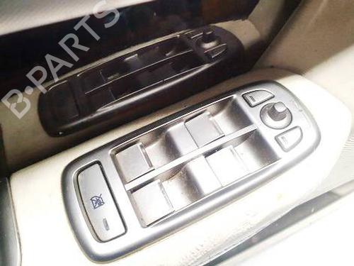 switch-mercedes-benz-c-class-w204-2007-2008-2009-2010-2011-2012-2013-2014-2015-32543059 main image