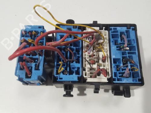 Fuse box RENAULT ESPACE IV (JK0/1_) 2.2 dCi (JK0H) | BP33504756E1 - Image 2