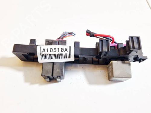 Used Fuse box SEAT LEON (1P1) 1.6 (102 hp) 32571169