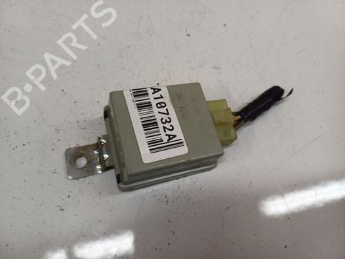 Used Fuse box HONDA CR-V III (RE_) 2.2 i-CTDi 4WD (RE6) (140 hp) 32552872