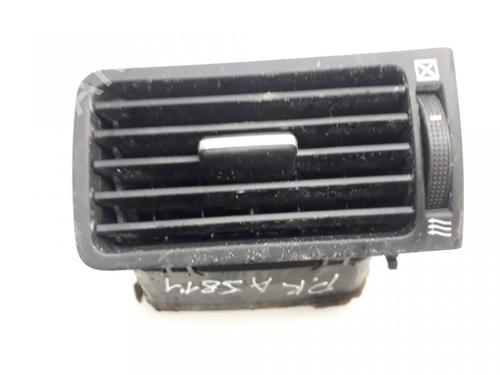 Used Air vent Air vent TOYOTA COROLLA Saloon (_E12_) 1.4 VVT-i (ZZE120_, ZZE120R) (97 hp) 33104738 33104738