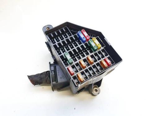 Used Fuse box Fuse box VW PASSAT B6 (3C2) 2.0 TDI (170 hp) 33488903 33488903