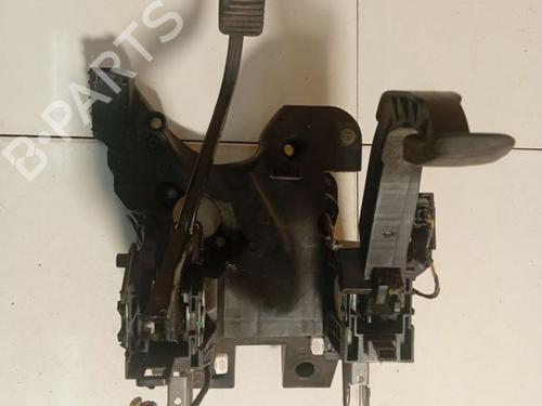 Used Clutch pedal Clutch pedal 36829652 36829652
