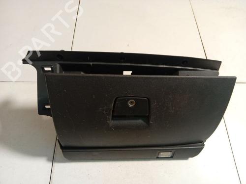 Used Glove box Glove box VOLVO V50 (545) 2.0 D (136 hp) 40555664 40555664