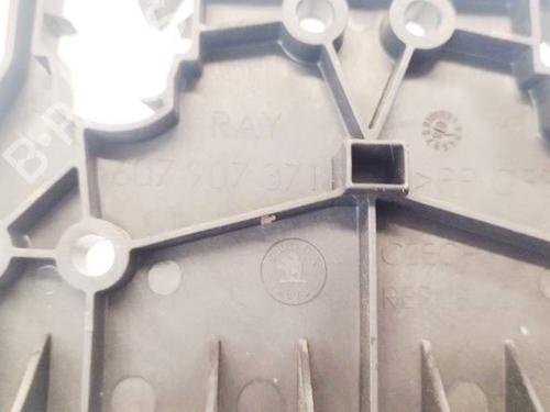 Fuse box SKODA ROOMSTER (5J7) 1.4 TDI | BP32586896E1 