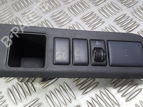 switch-nissan-note-e11-ne11-2005-2006-2007-2008-2009-2010-2011-2012-2013-35688721 main image