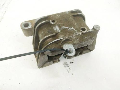 Used Engine mount Engine mount VW PASSAT B6 (3C2) 2.0 TDI (140 hp) 32921728 32921728