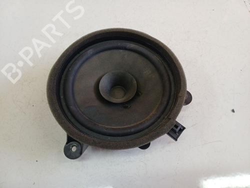 speaker-volvo-v50-545-2003-2004-2005-2006-2007-2008-2009-2010-2011-2012-32533579 main image