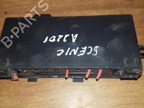 Used Fuse box Fuse box RENAULT MEGANE Scenic (JA0/1_) 1.6 e (JA0F) (90 hp) 33518317 33518317