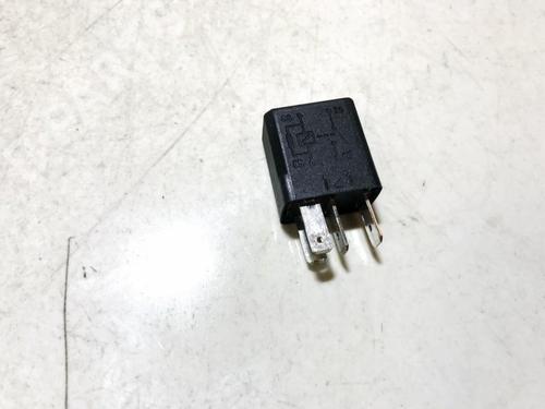 Used Electronic sensor Electronic sensor OPEL ASTRA G Hatchback (T98) 1.7 DTI 16V (F08, F48) (75 hp) 33521565 33521565