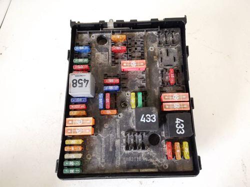Used Fuse box Fuse box VW TOURAN (1T1, 1T2) 2.0 TDI 16V (140 hp) 32594927 32594927