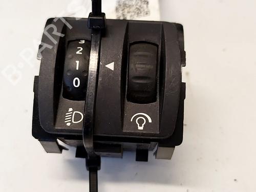 Interruttore Interruttore BMW 3 (F30, F80) 318 d (150 hp) 37064289 37064289