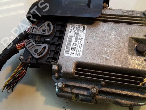 Used Engine control unit (ECU) Engine control unit (ECU) MITSUBISHI OUTLANDER II (CW_W) 2.2 DI-D 4WD (156 hp) 33515343 33515343
