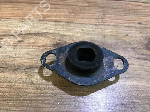 Used Engine mount Engine mount RENAULT CLIO II (BB_, CB_) 1.9 D (B/CB0E, BB0J) (64 hp) 33485674 33485674