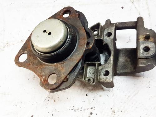 Used Engine mount Engine mount RENAULT MEGANE Scenic (JA0/1_) 1.9 dTi (JA0N) (98 hp) 33528374 33528374