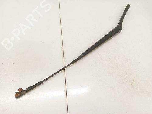 Used Front windshield wiper arm Front windshield wiper arm 37736518 37736518