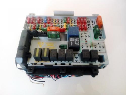 Used Fuse box Fuse box OPEL VECTRA B (J96) 1.6 i 16V (F19) (100 hp) 33527619 33527619