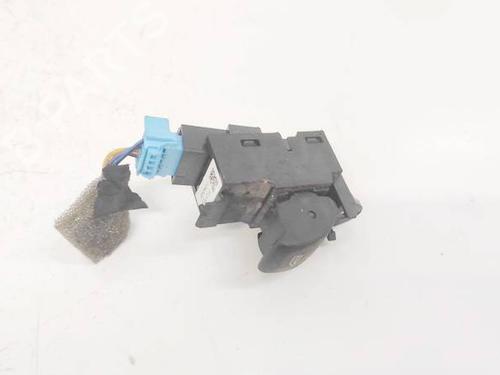 Used Switch Switch VOLVO XC70 II (136) 2.4 D / D4 AWD (163 hp) 32957008 32957008