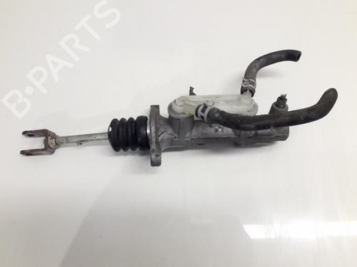 Used Brake master cylinder Brake master cylinder TOYOTA PRIUS Liftback (_W2_) 1.5 Hybrid (NHW20_, NHW20R) (112 hp) 35880444 35880444
