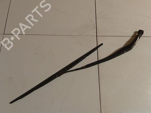 Used Front windshield wiper arm HONDA FR-V (BE) 2.0 (BE3) (150 hp) 33098337