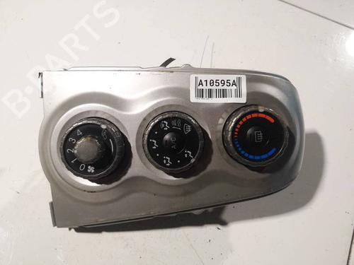 Used Climate control Climate control TOYOTA YARIS (_P9_) 1.0 VVT-i (KSP90_, KSP90R) (69 hp) 34978912 34978912