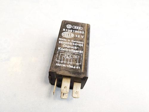 Used Electronic sensor Electronic sensor AUDI 80 B3 Saloon (893, 894, 8A2) 1.8 (75 hp) 33063443 33063443
