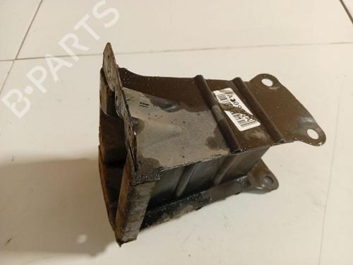 Used Front bumper bracket Front bumper bracket 34772427 34772427