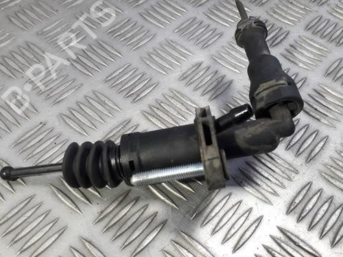 clutch-slave-cylinder-opel-vectra-c-z02-2002-2003-2004-2005-2006-2007-2008-2009-35691475 main image