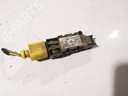 Used Electronic module Electronic module AUDI A3 (8P1) 2.0 TDI 16V (140 hp) 33918551 33918551