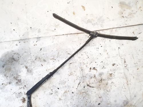 front-windshield-wiper-arm-vw-passat-b55-3b3-2000-2001-2002-2003-2004-2005-32902470 main image