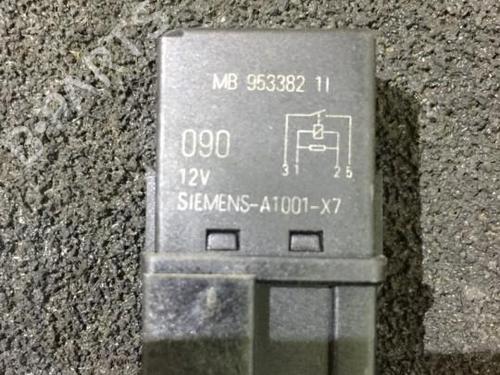 Used Electronic sensor Electronic sensor MITSUBISHI CARISMA (DA_) 1.6 (DA1A) (99 hp) 33482490 33482490