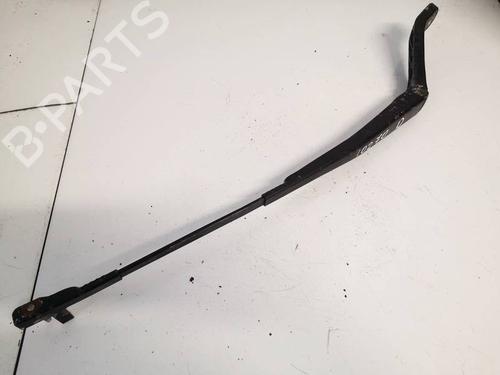 Used Front windshield wiper arm Front windshield wiper arm 32589071 32589071