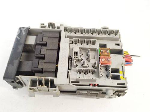 Used Fuse box Fuse box PEUGEOT 407 (6D_) 1.6 HDi 110 (6D9HZC, 6D9HYC) (109 hp) 34050344 34050344
