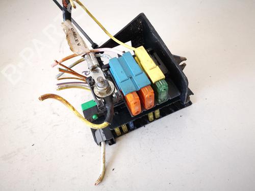 Used Fuse box CITROËN C8 (EA_, EB_) 2.0 HDi (107 hp) 32905726