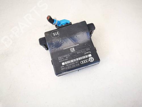 Used Electronic module Electronic module SKODA OCTAVIA II (1Z3) 1.9 TDI (105 hp) 32918979 32918979