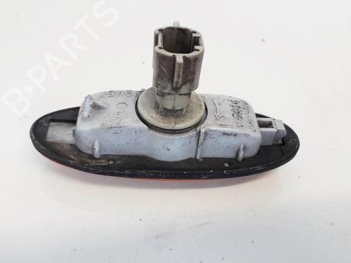 Right side indicator MAZDA MPV II (LW) 2.0 DI | BP35634496I19 - Image 2