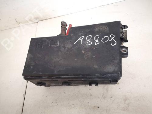 Used Fuse box Fuse box VOLVO V50 (545) 2.0 D (136 hp) 32930846 32930846