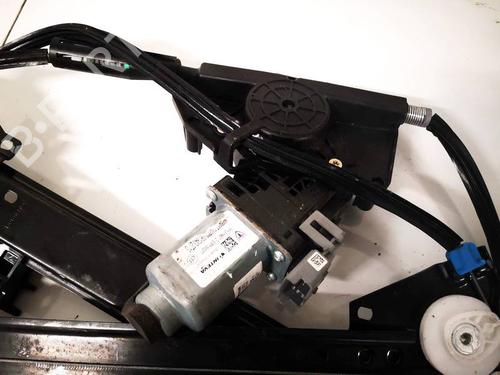 Right rear window motor TESLA MODEL S (5YJS) P90D AWD | BP38576965E22 - Image 1