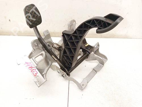 Pedal Pedal AUDI A4 B8 (8K2) 2.0 TDI (136 hp) 37625607 37625607