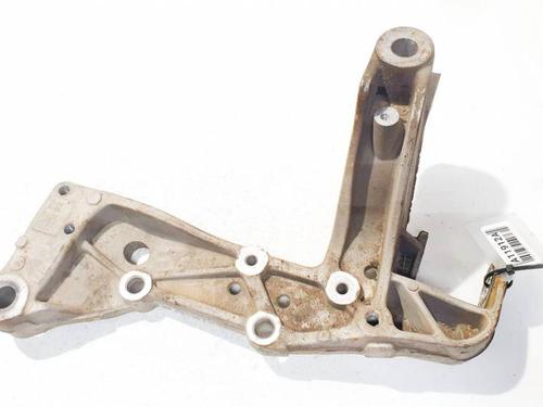 Used Left rear steering knuckle Left rear steering knuckle VW GOLF VI (5K1) 1.4 TSI (160 hp) 39910005 39910005