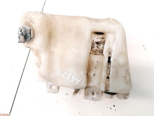 windscreen-washer-tank-bmw-5-e39-1995-1996-1997-1998-1999-2000-2001-2002-2003-35595820 main image