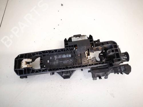 front-right-exterior-door-handle-mercedes-benz-c-class-w204-2007-2008-2009-2010-2011-2012-2013-2014-2015-35109521 main image