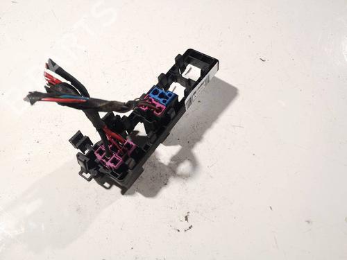 Fuse box VW PASSAT B6 (3C2) 1.9 TDI | BP32576576E1 