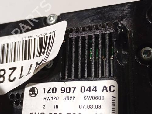 Climate control SKODA OCTAVIA II (1Z3) 2.0 TDI | BP34741485I5 - Image 3